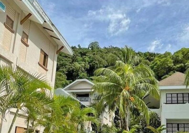 Отель Pier Uno Dive Resort