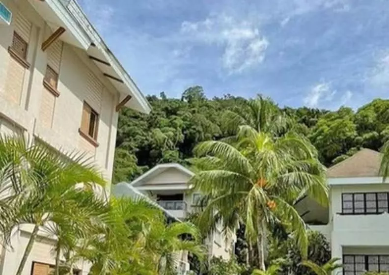 Hotelli Pier Uno Dive Resort