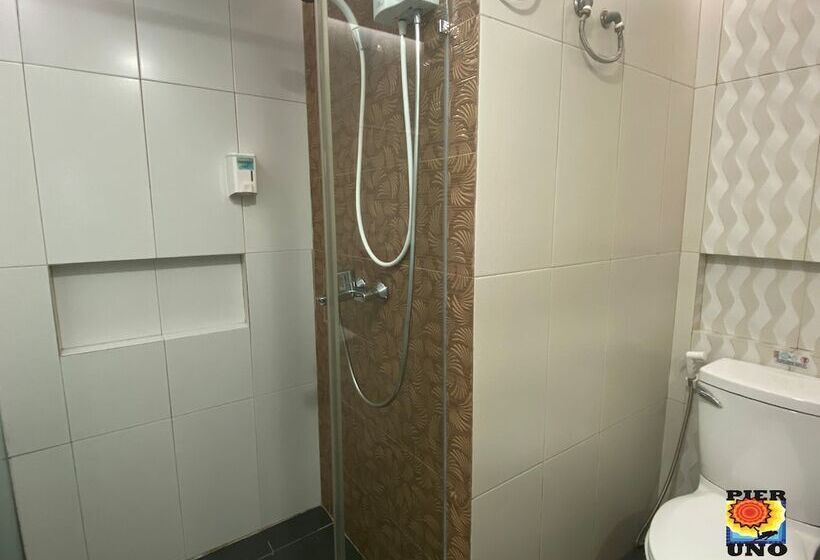 Отель Pier Uno Dive Resort