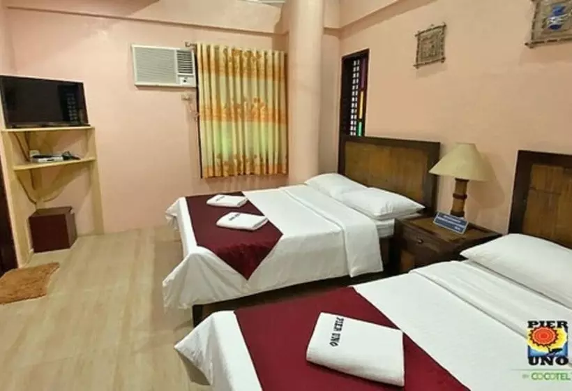 Hotelli Pier Uno Dive Resort