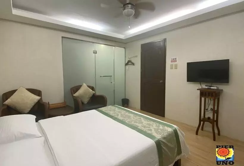 Hotelli Pier Uno Dive Resort