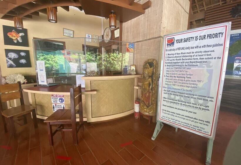 Отель Pier Uno Dive Resort