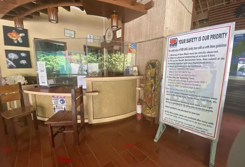 Hotelli Pier Uno Dive Resort