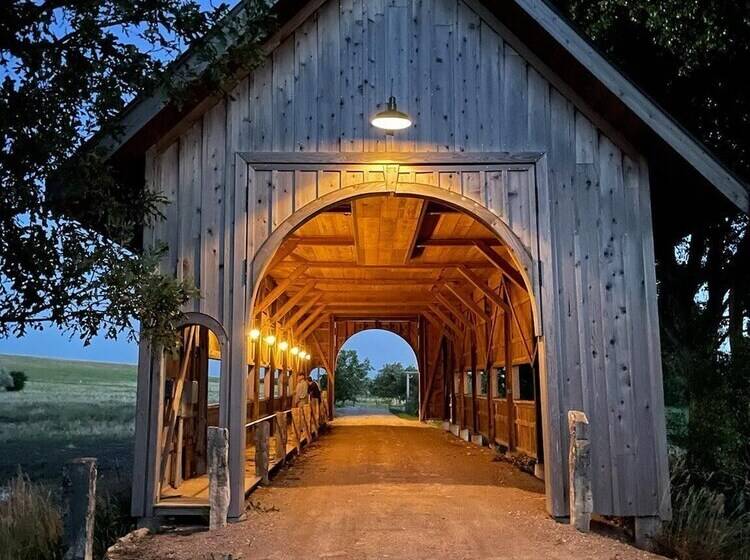 Snow Goose Lodge At Gamekeeper S Marsh