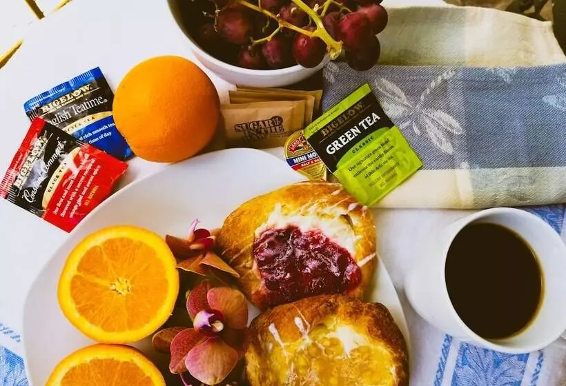 The Design Apartment At Sanctuary Of The Swan Wellness Hotel Swan Rescue Farm