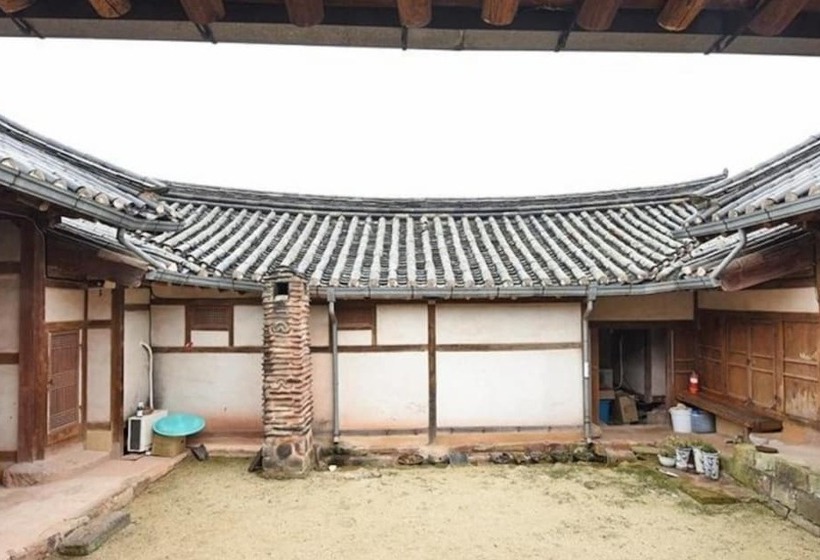 Andong Jeongjaejongtaek Hanok Pension
