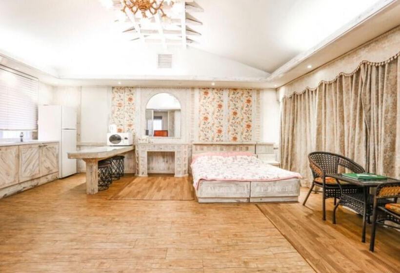 Anseong Provence Pension