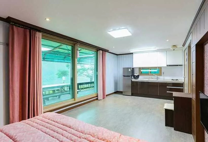 Danyang Namhangangsolbat Pension