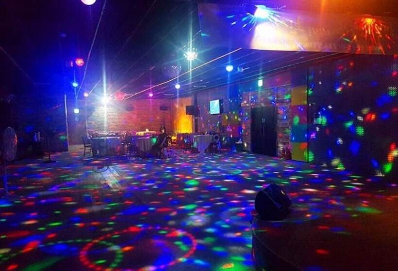 Gangjin Jeulgeounga Pension