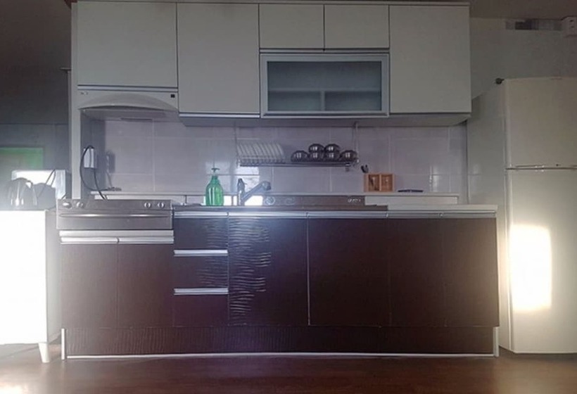 Gangjin Jeulgeounga Pension