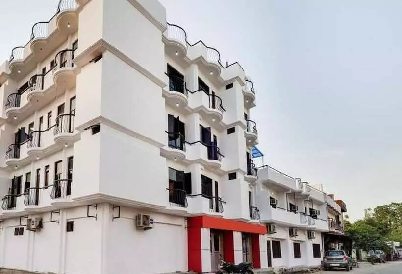 Goroomgo Hotel Aaryan Lucknow