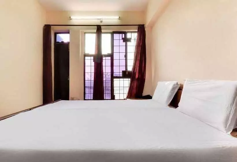 Goroomgo Hotel Aaryan Lucknow