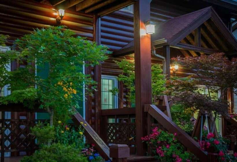 Gurye Jeonmangjoeunjip Pension