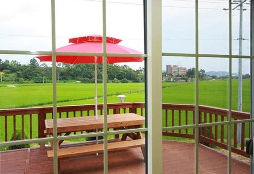 Hongsung Namdang Rodem Pension