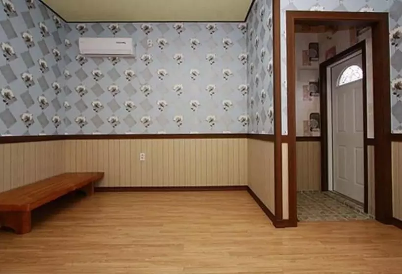 Hongsung Namdang Rodem Pension