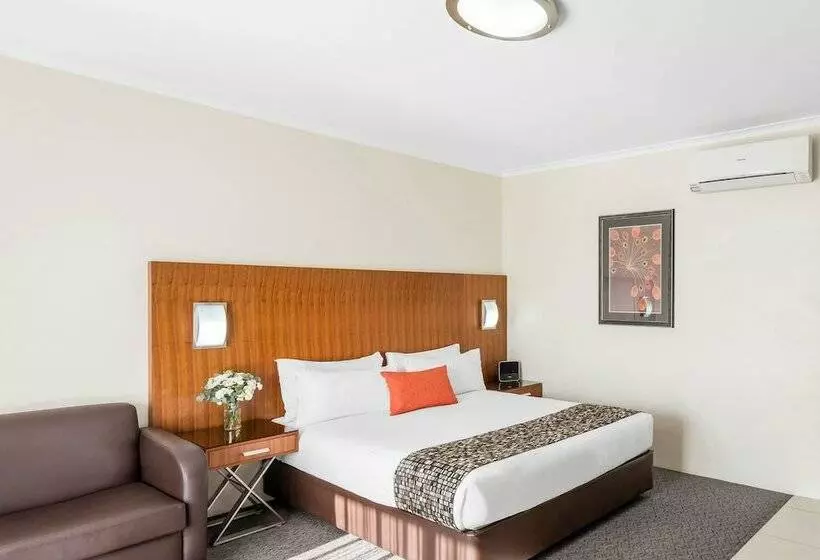 ホテル Breakfree Queanbeyan