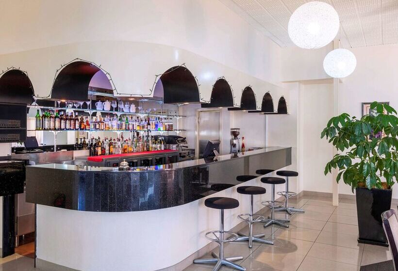 Hotel Breakfree Queanbeyan