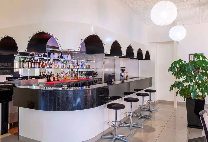 ホテル Breakfree Queanbeyan