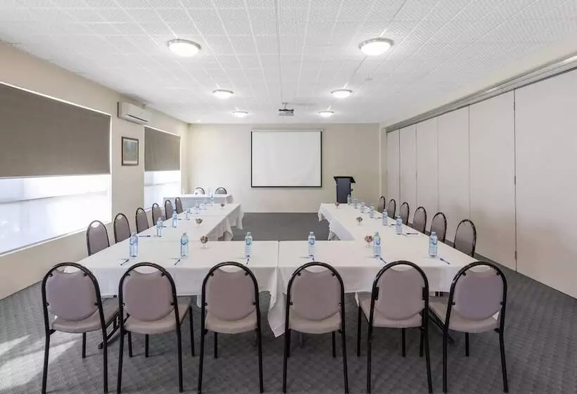 ホテル Breakfree Queanbeyan