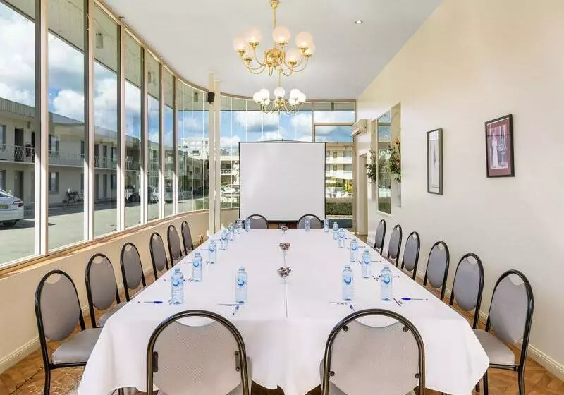 ホテル Breakfree Queanbeyan