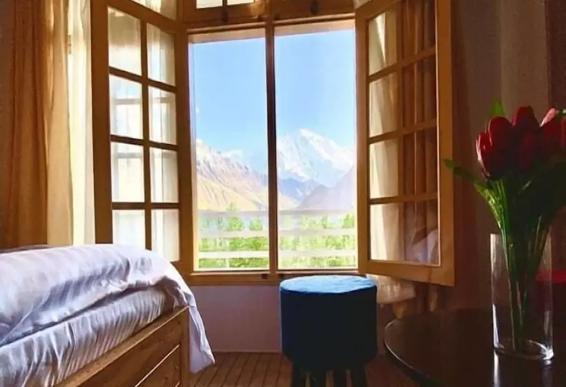 هتل Hunza Elites