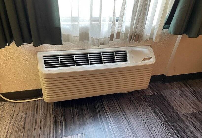 هتل The Royal Inn & Suites