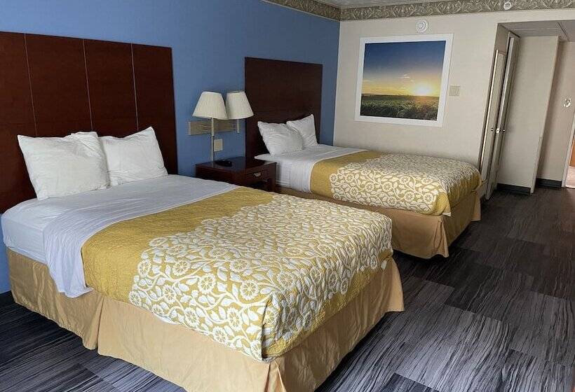 هتل The Royal Inn & Suites