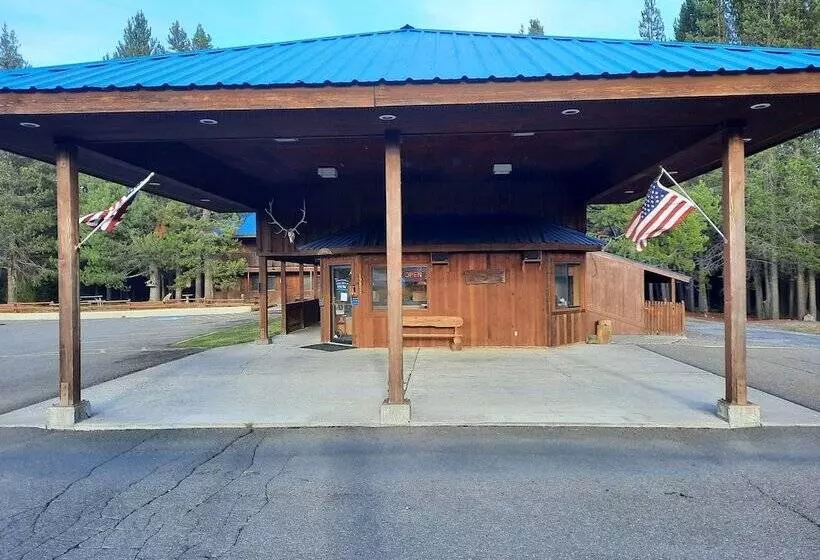 Hotelli Willamette Pass Inn