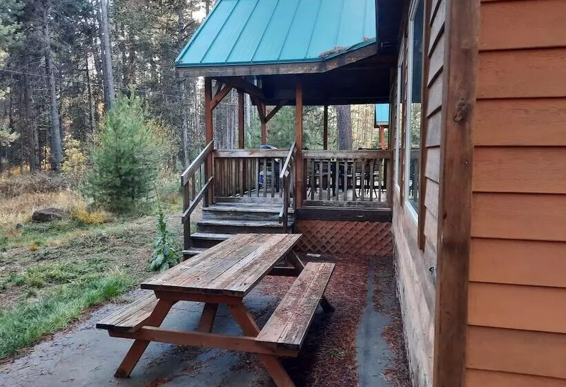 Hotelli Willamette Pass Inn