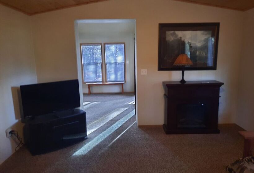 酒店 Willamette Pass Inn