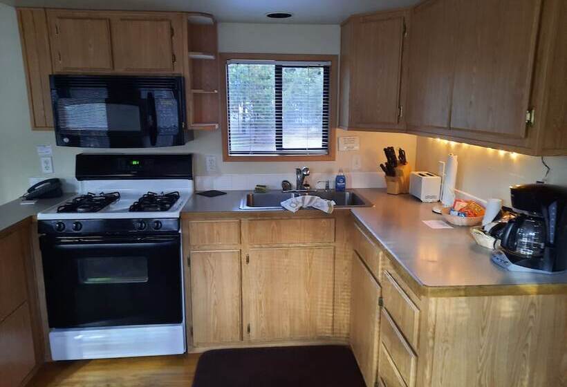 酒店 Willamette Pass Inn