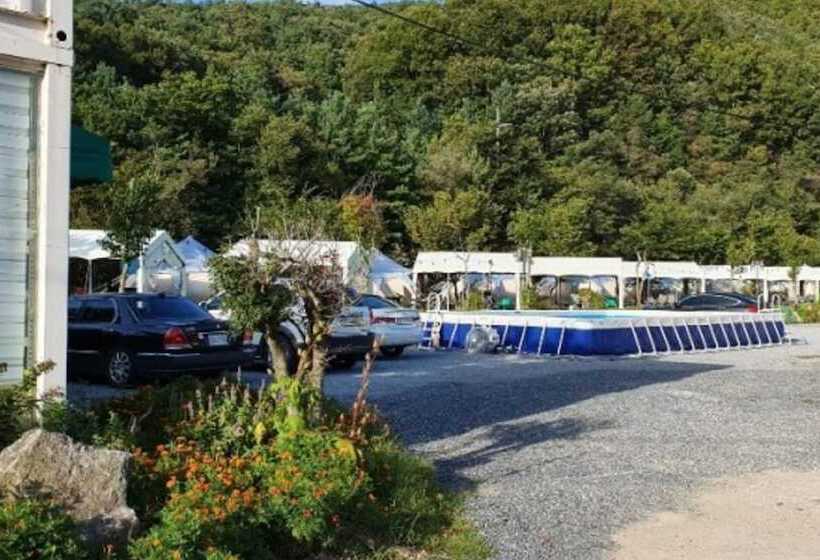 Jecheon Hilark Glamping Pension