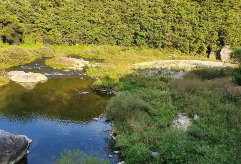 Jecheon Hilark Glamping Pension