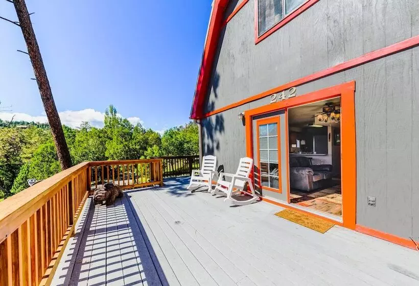 Mama Bear S Den
