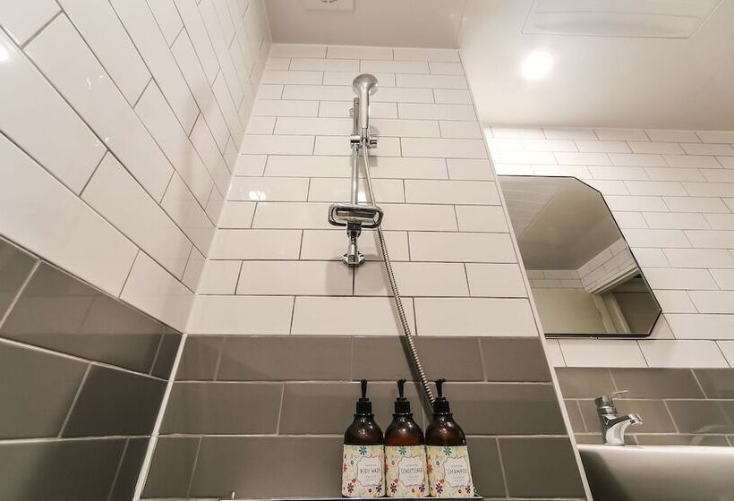 Motel Geojedo Branch Cell Phoenix