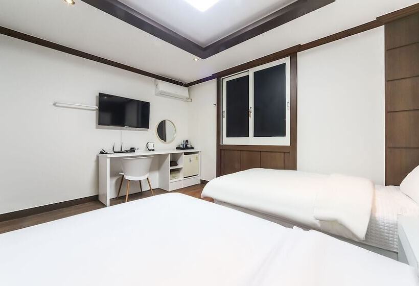 Motel Geojedo Branch Cell Phoenix