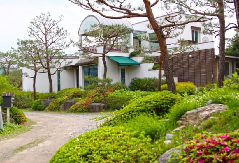 Namyangju Tannenbaum Pension