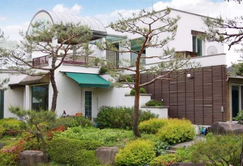 Namyangju Tannenbaum Pension