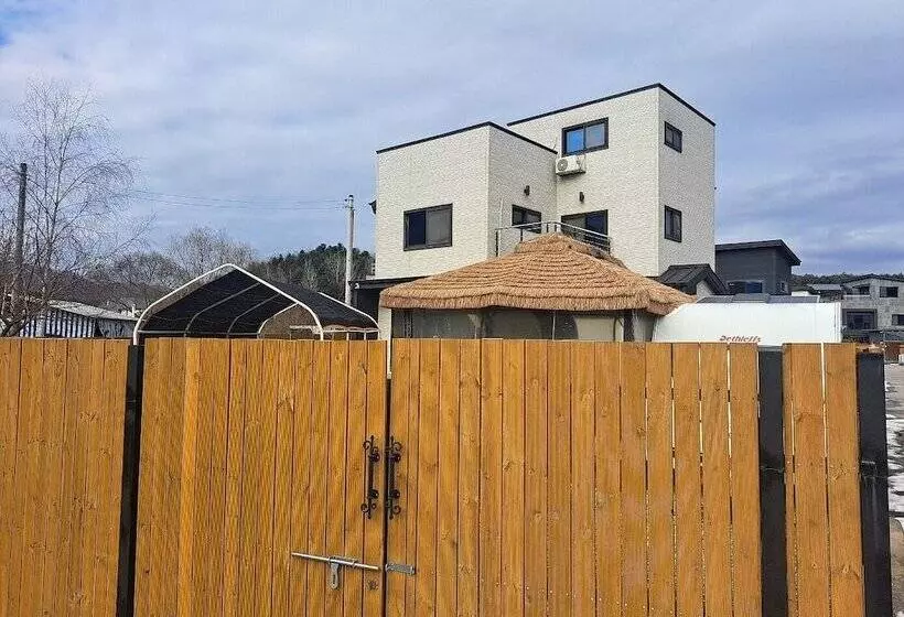 Majatalo Chuncheon Staysaint21 Poolvilla