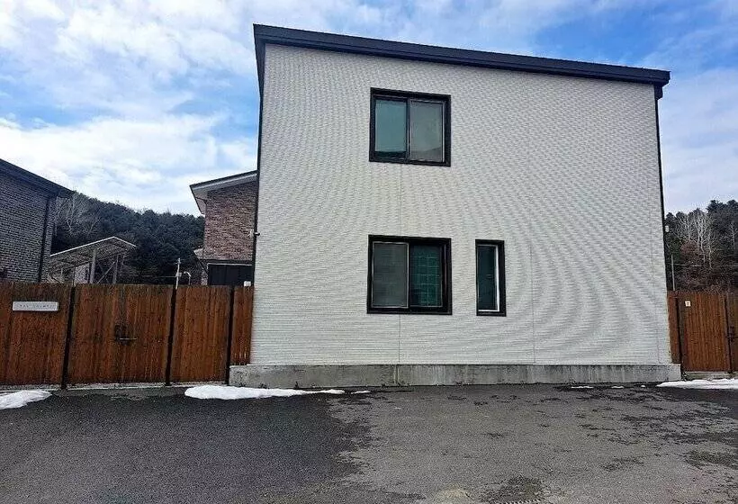 Majatalo Chuncheon Staysaint21 Poolvilla