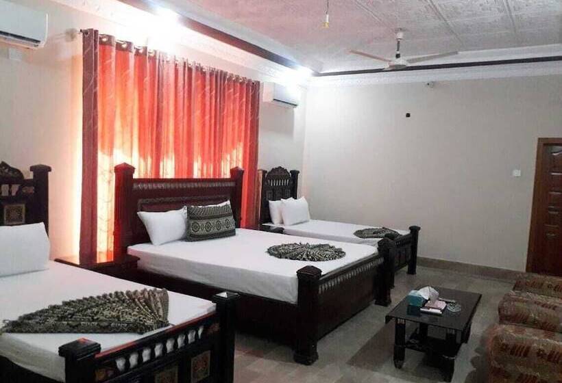 پانسیون Indus Guest House