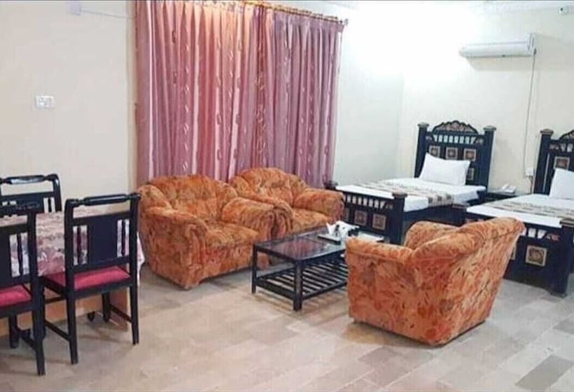 پانسیون Indus Guest House