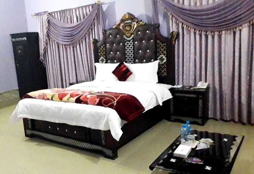 پانسیون Indus Guest House