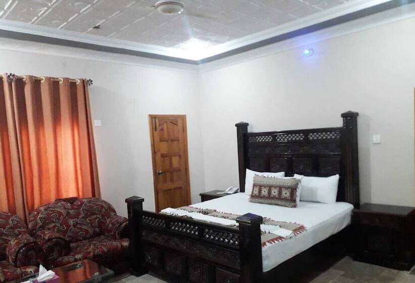 پانسیون Indus Guest House