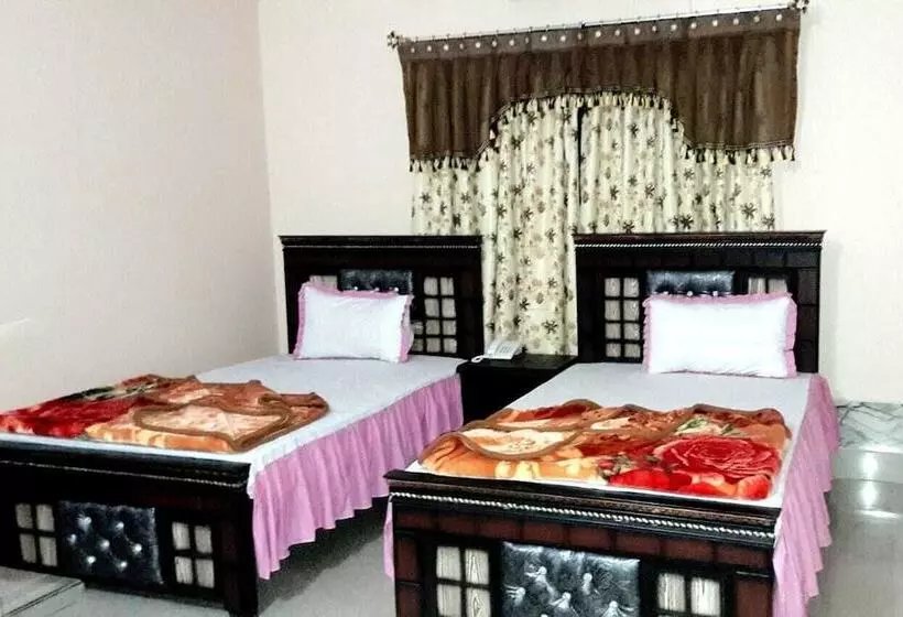 پانسیون Indus Guest House