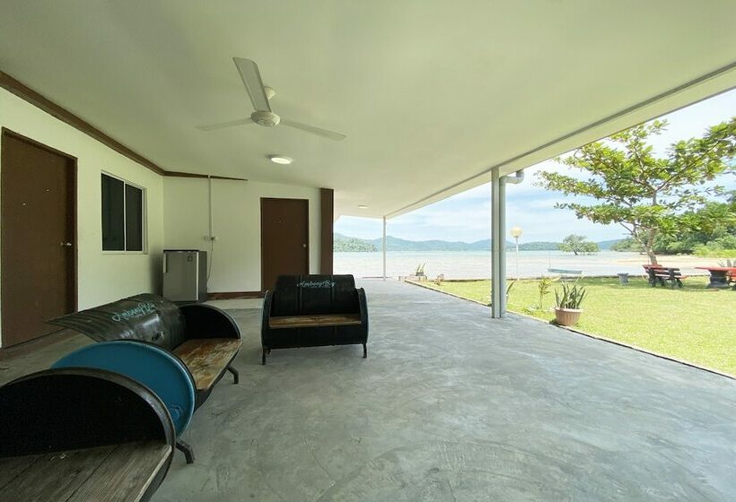 بنسيون Oyo Home 90319 Ambong Bay Resthouse Homes