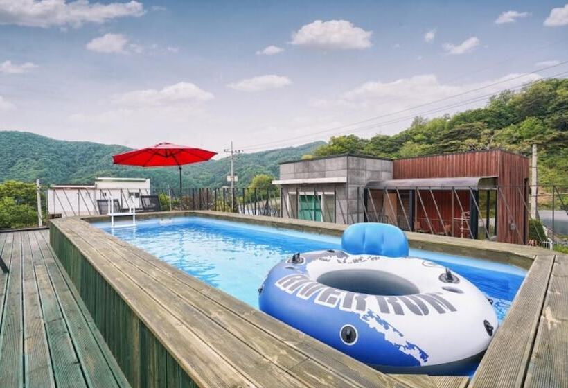 Pensão Pocheon Forest Pool Villa