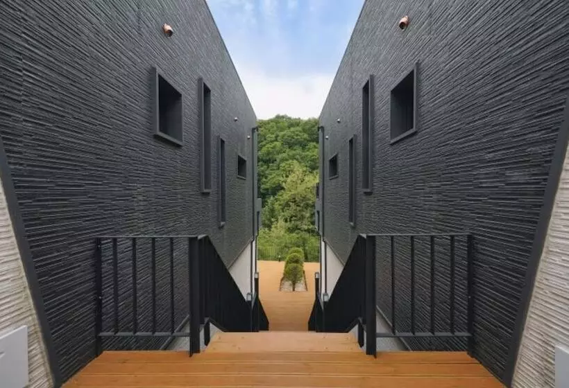 پانسیون Pocheon Forest Pool Villa