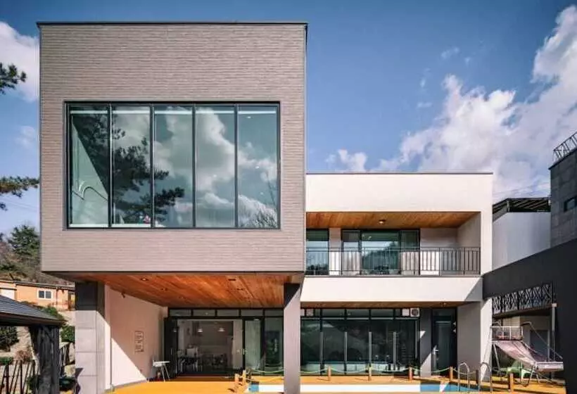 پانسیون Pocheon Forest Pool Villa