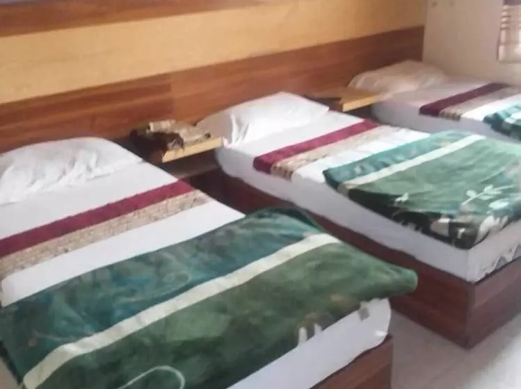 پانسیون Springfield Guest House